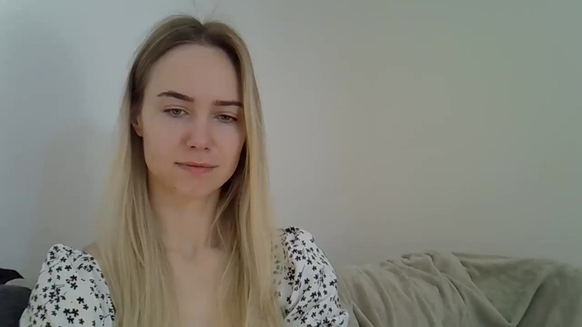 Gallery image thumbnail from Ocean__Soul's myfreecams stream on, 05/21/2025, 07:23 image 1 of 20