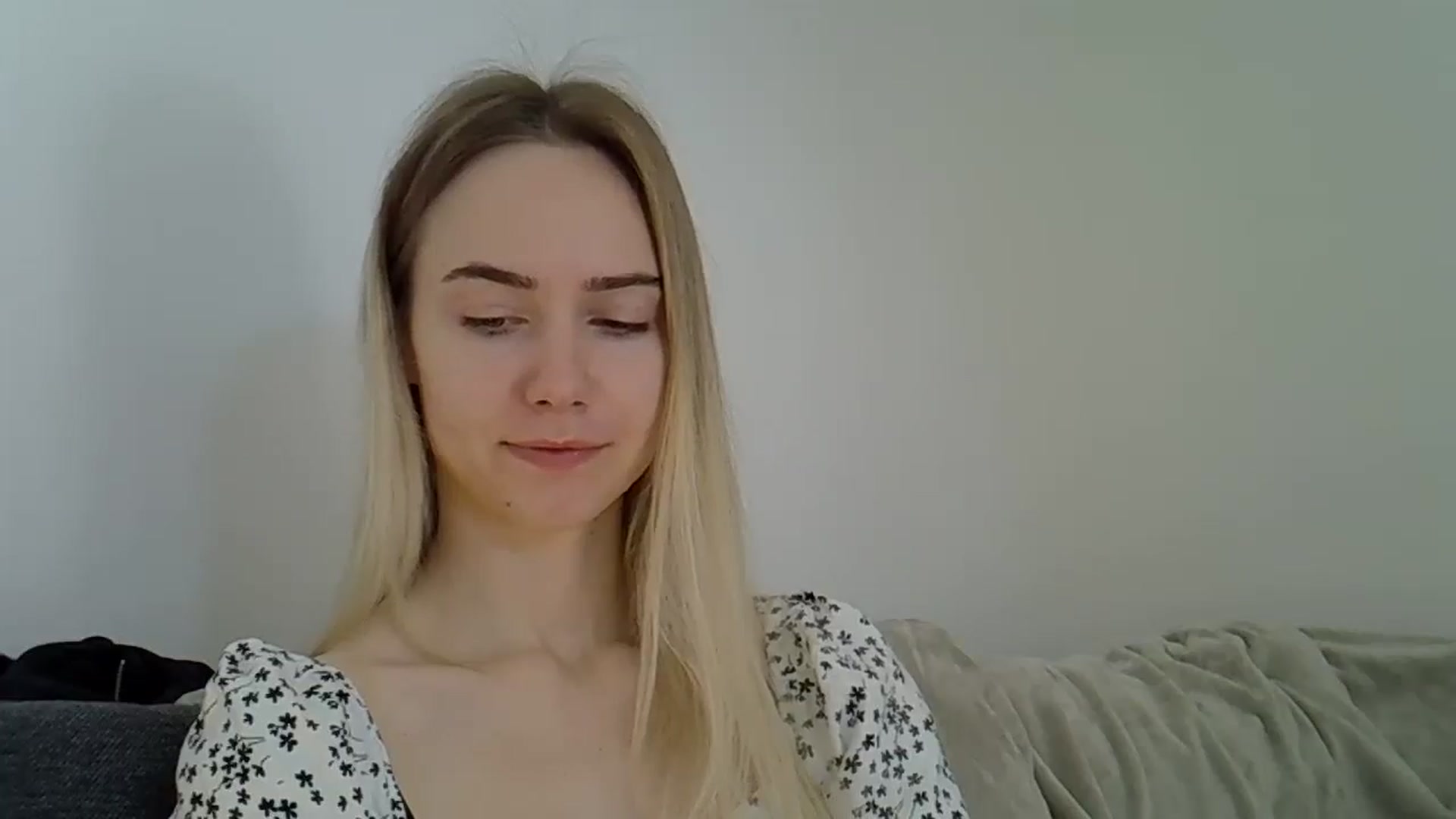Gallery image thumbnail from Ocean__Soul's myfreecams stream on, 05/21/2025, 07:23 image 11 of 20