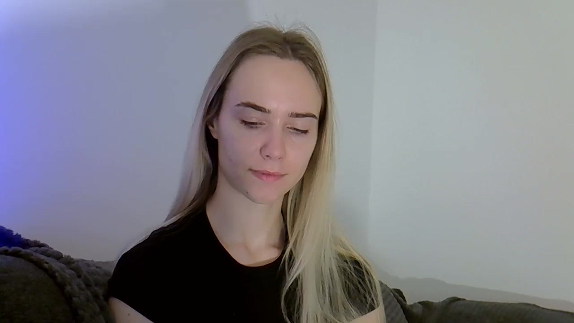 Gallery image thumbnail from Ocean__Soul's myfreecams stream on, 05/24/2025, 08:22 image 3 of 20