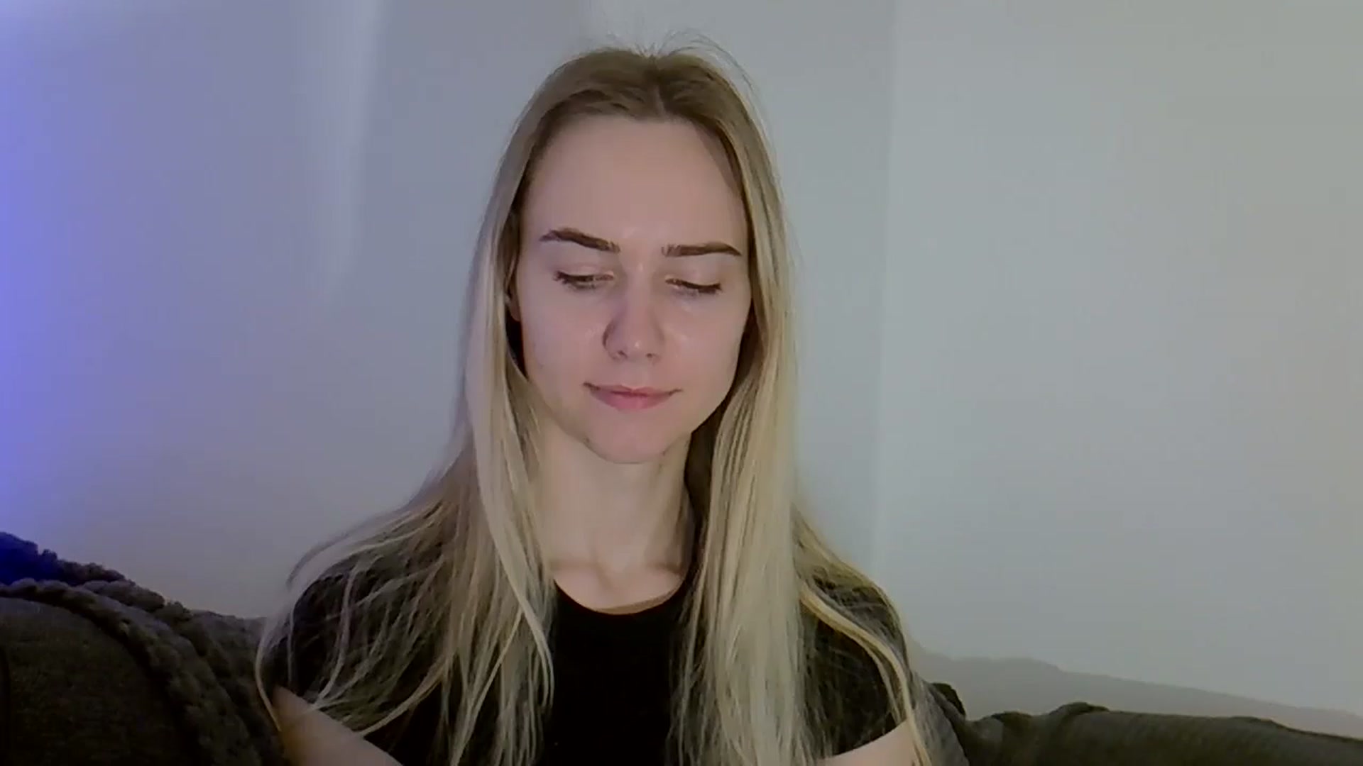 Gallery image thumbnail from Ocean__Soul's myfreecams stream on, 05/24/2025, 08:22 image 9 of 20
