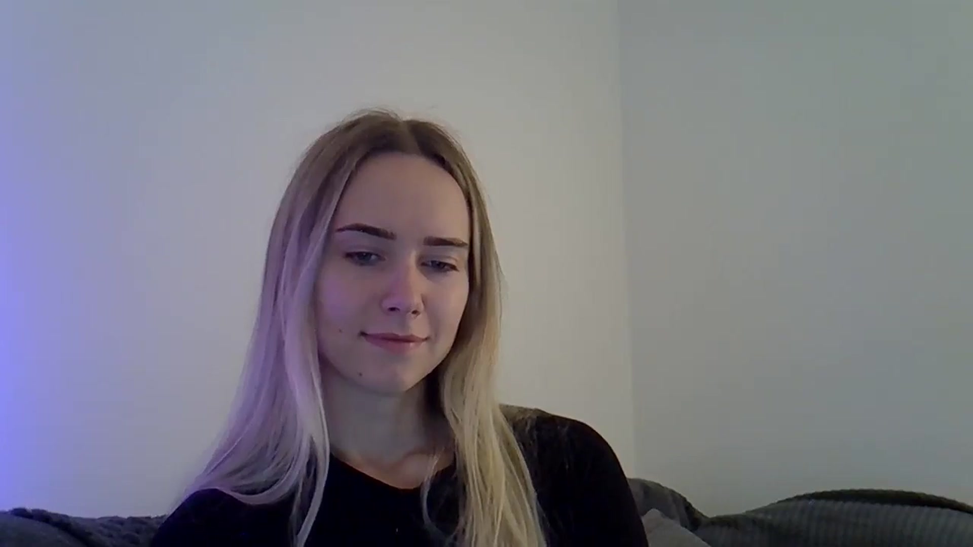 Gallery image thumbnail from Ocean__Soul's myfreecams stream on, 05/26/2025, 14:51 image 15 of 20