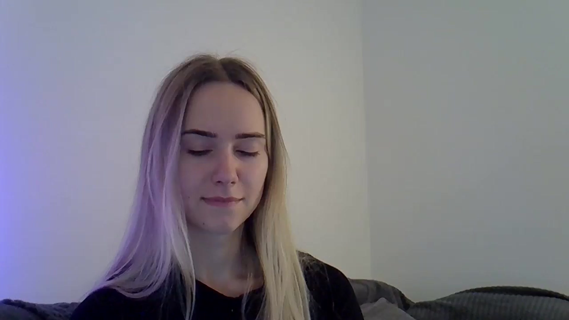 Gallery image thumbnail from Ocean__Soul's myfreecams stream on, 05/26/2025, 14:51 image 12 of 20