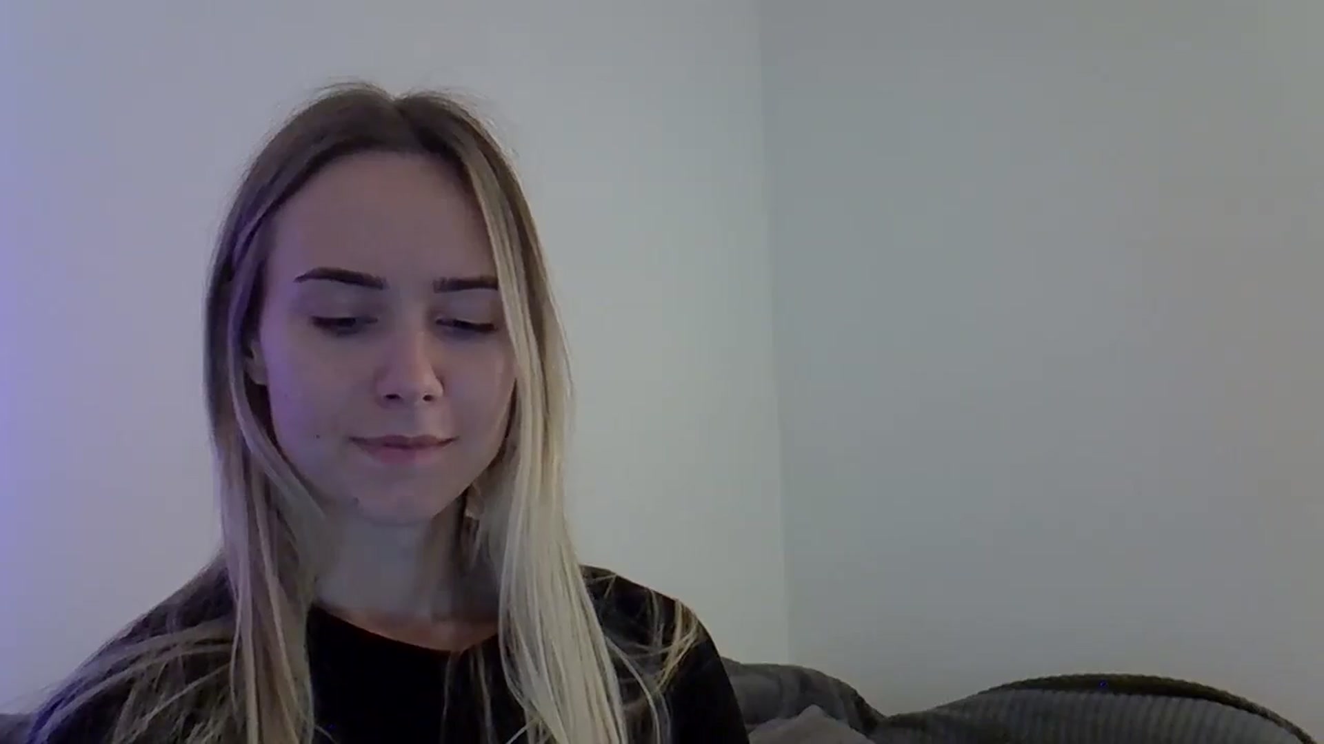 Gallery image thumbnail from Ocean__Soul's myfreecams stream on, 05/26/2025, 16:02 image 3 of 20