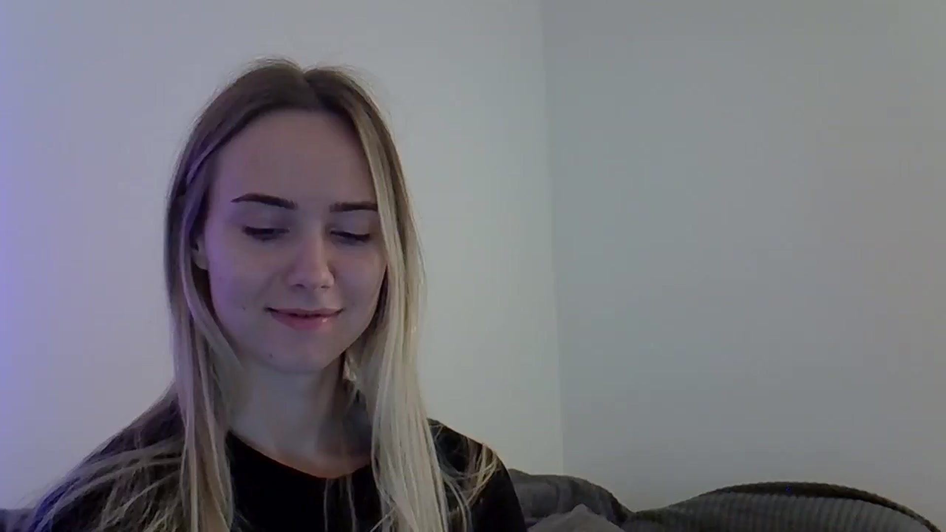 Gallery image thumbnail from Ocean__Soul's myfreecams stream on, 05/26/2025, 16:02 image 1 of 20