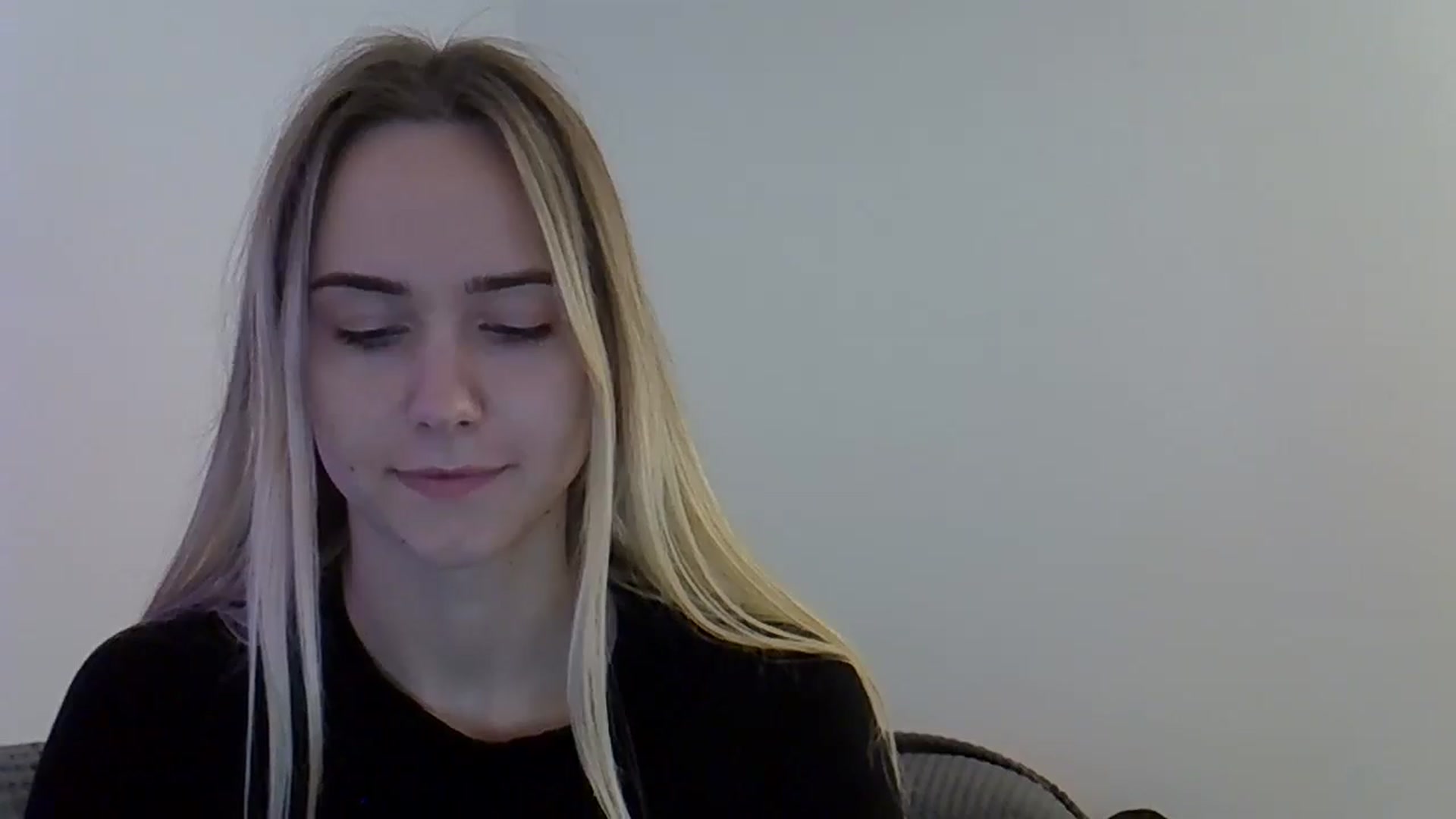 Gallery image thumbnail from Ocean__Soul's myfreecams stream on, 05/26/2025, 16:45 image 12 of 20