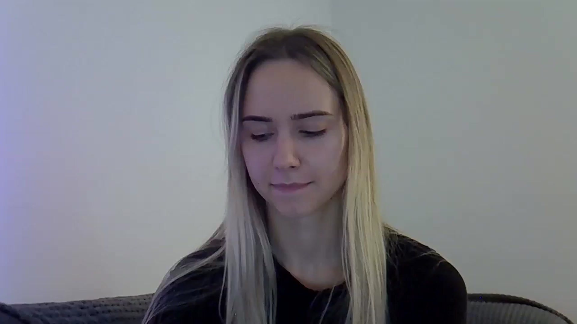 Gallery image thumbnail from Ocean__Soul's myfreecams stream on, 05/26/2025, 16:45 image 6 of 20