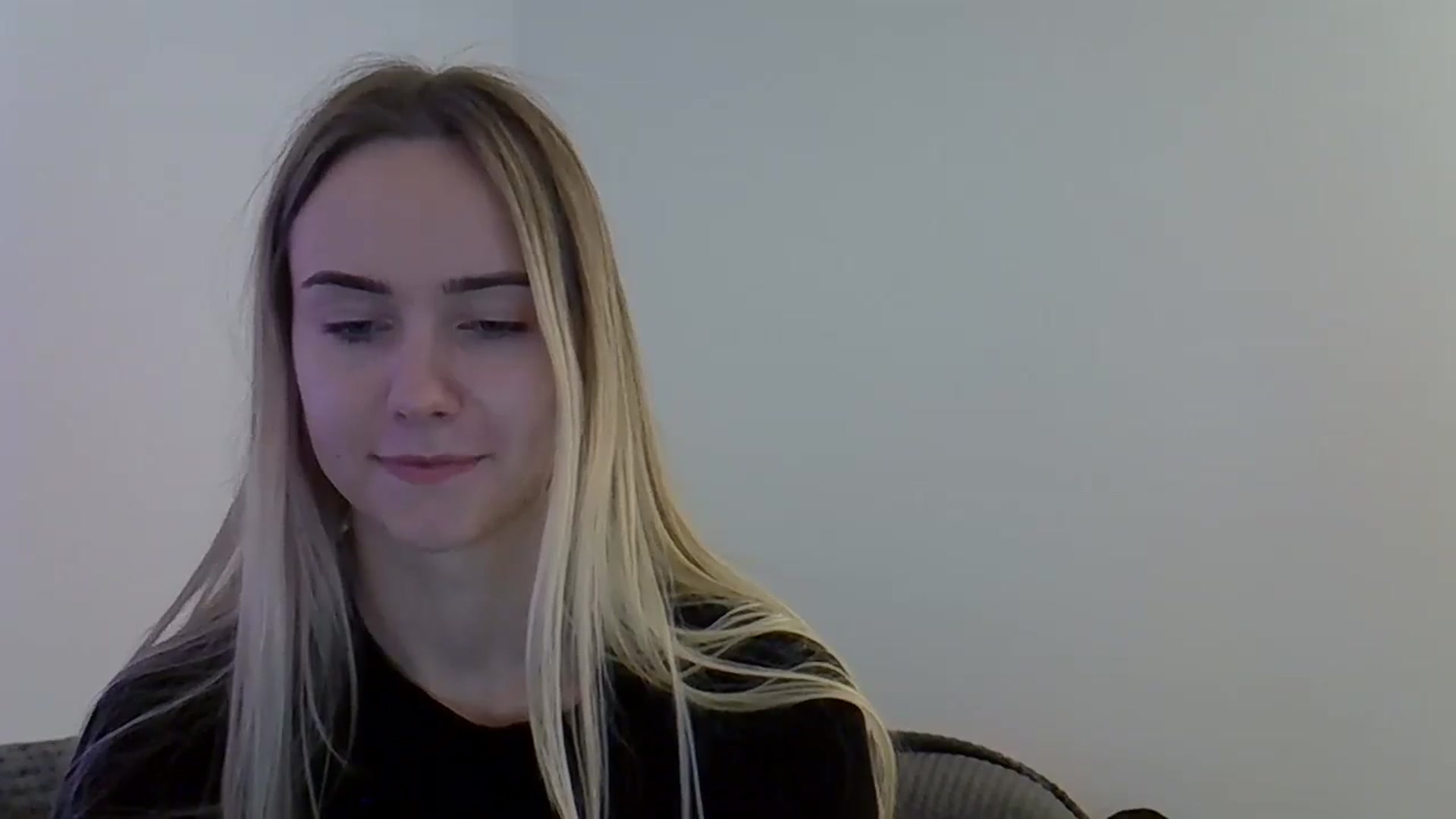 Gallery image thumbnail from Ocean__Soul's myfreecams stream on, 05/26/2025, 16:45 image 16 of 20