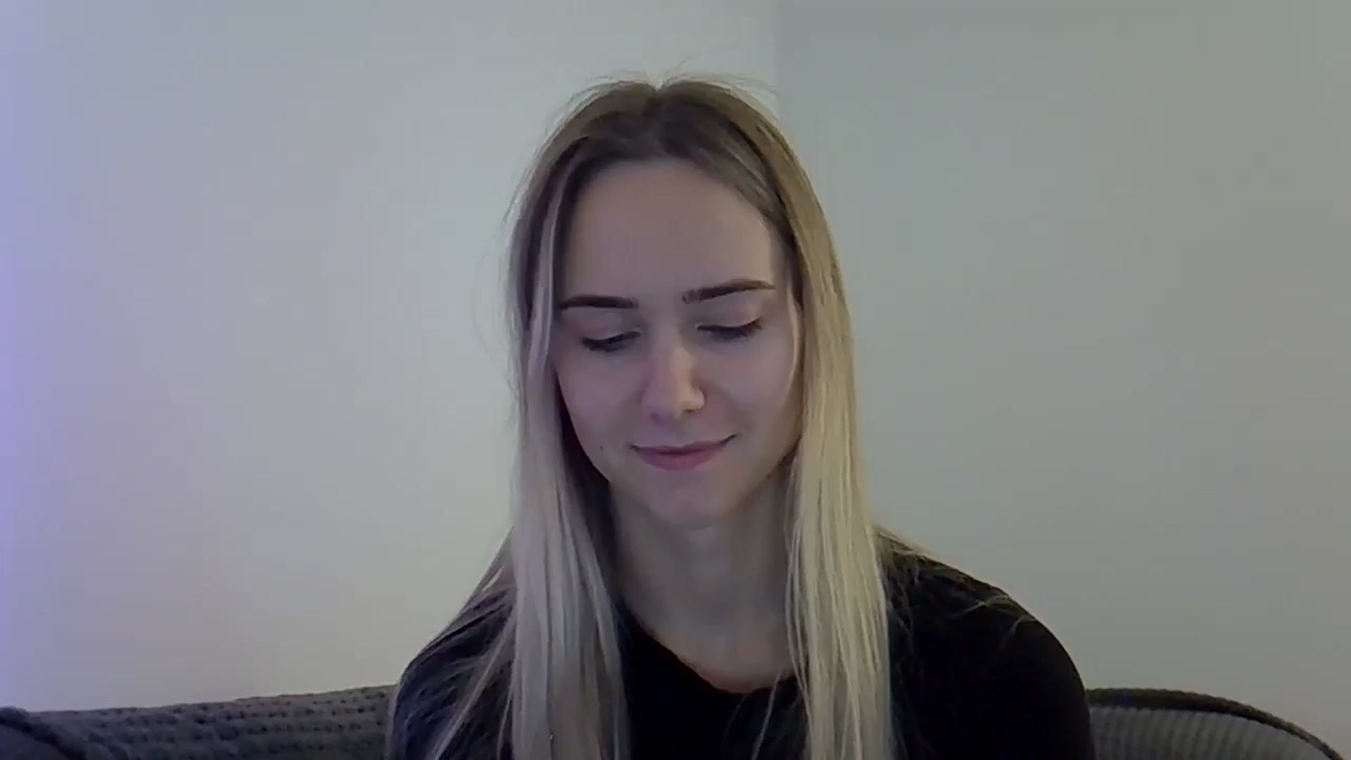Gallery image thumbnail from Ocean__Soul's myfreecams stream on, 05/26/2025, 16:45 image 7 of 20