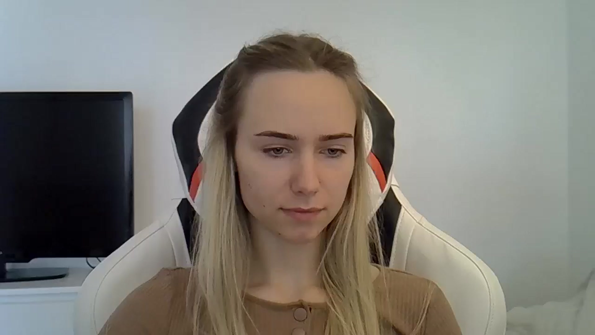 Gallery image thumbnail from Ocean__Soul's myfreecams stream on, 05/28/2025, 14:34 image 1 of 20