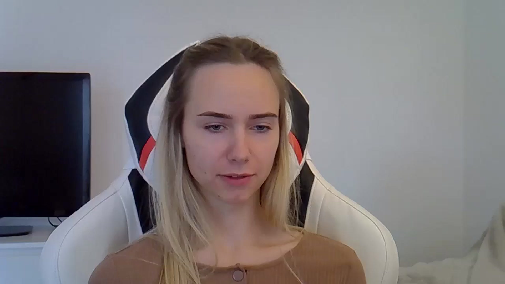 Gallery image thumbnail from Ocean__Soul's myfreecams stream on, 05/28/2025, 15:11 image 1 of 20