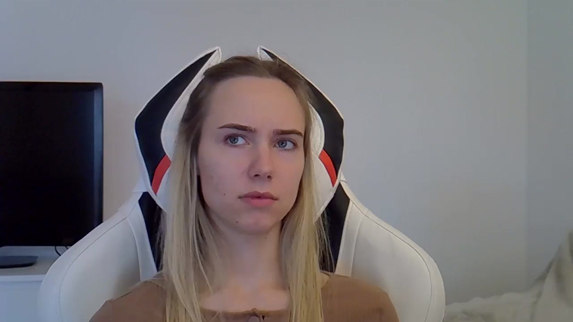 Gallery image thumbnail from Ocean__Soul's myfreecams stream on, 05/28/2025, 15:11 image 15 of 20