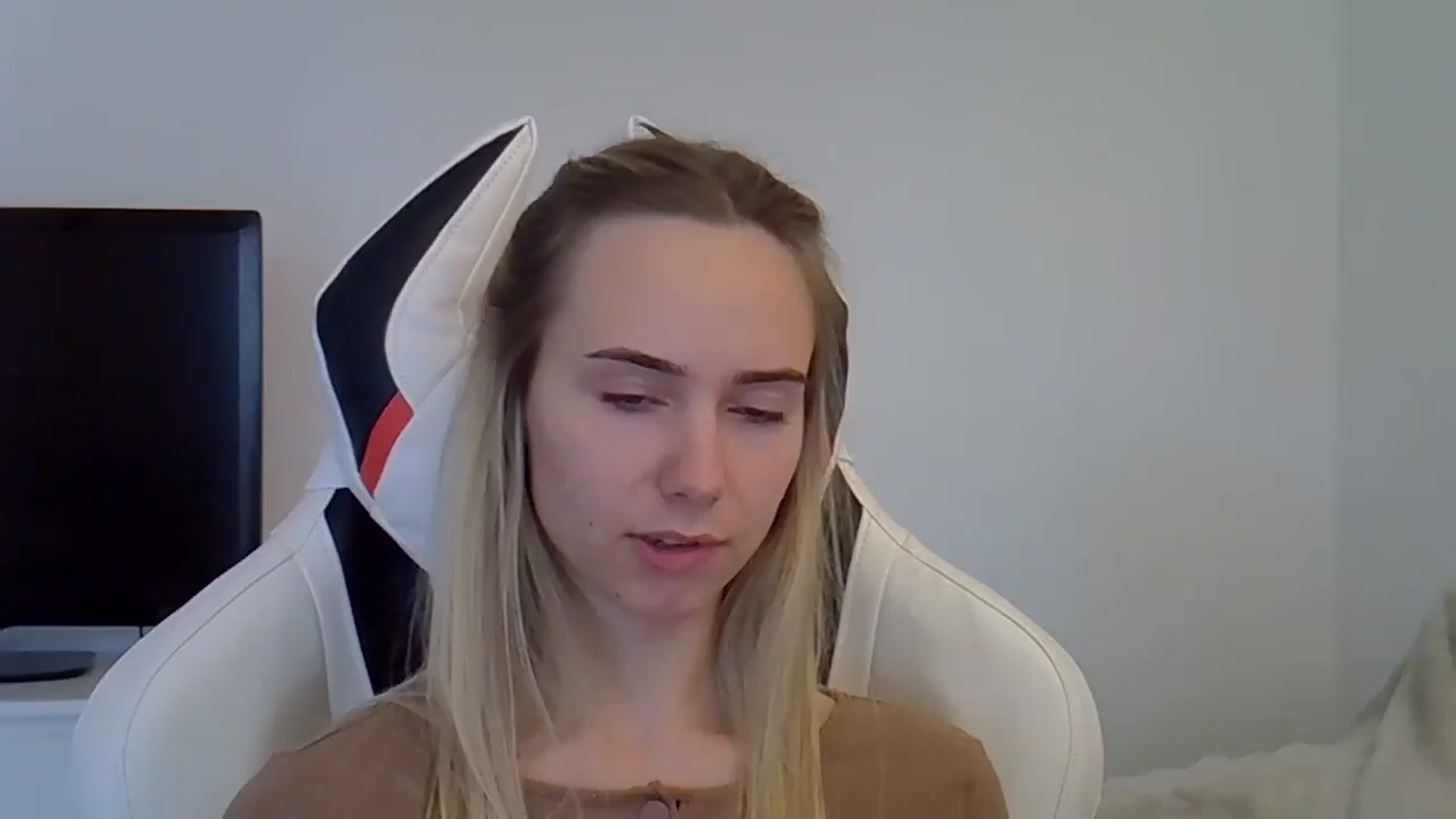 Gallery image thumbnail from Ocean__Soul's myfreecams stream on, 05/28/2025, 15:11 image 12 of 20