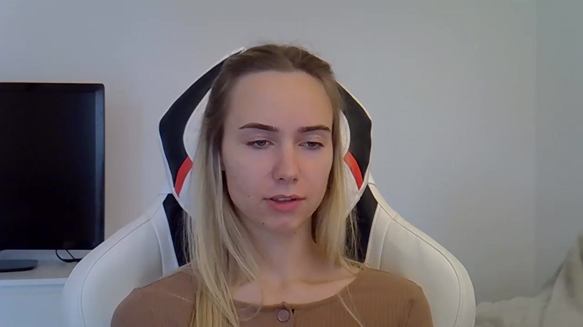 Gallery image thumbnail from Ocean__Soul's myfreecams stream on, 05/28/2025, 15:11 image 6 of 20