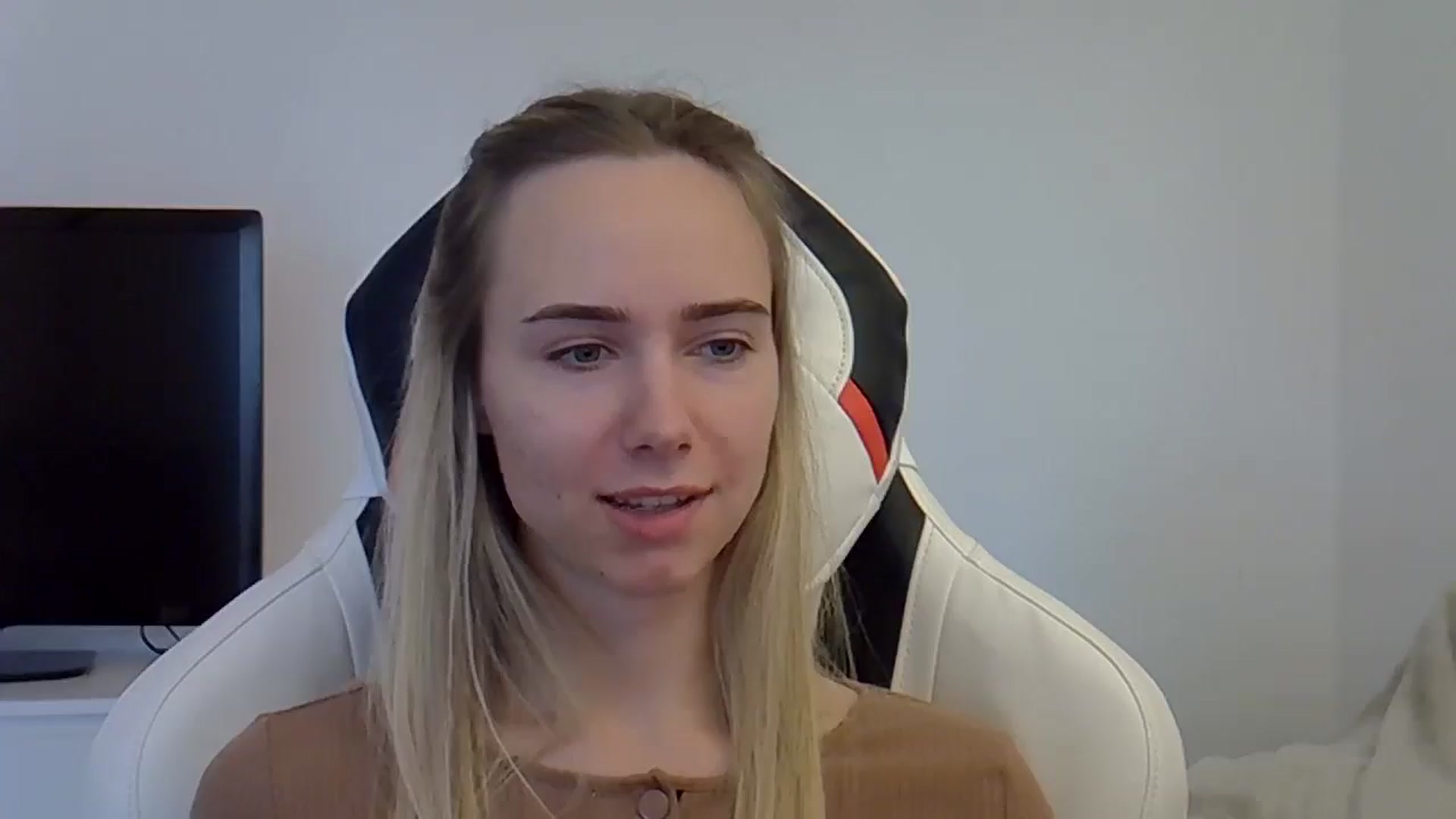 Gallery image thumbnail from Ocean__Soul's myfreecams stream on, 05/28/2025, 15:11 image 19 of 20