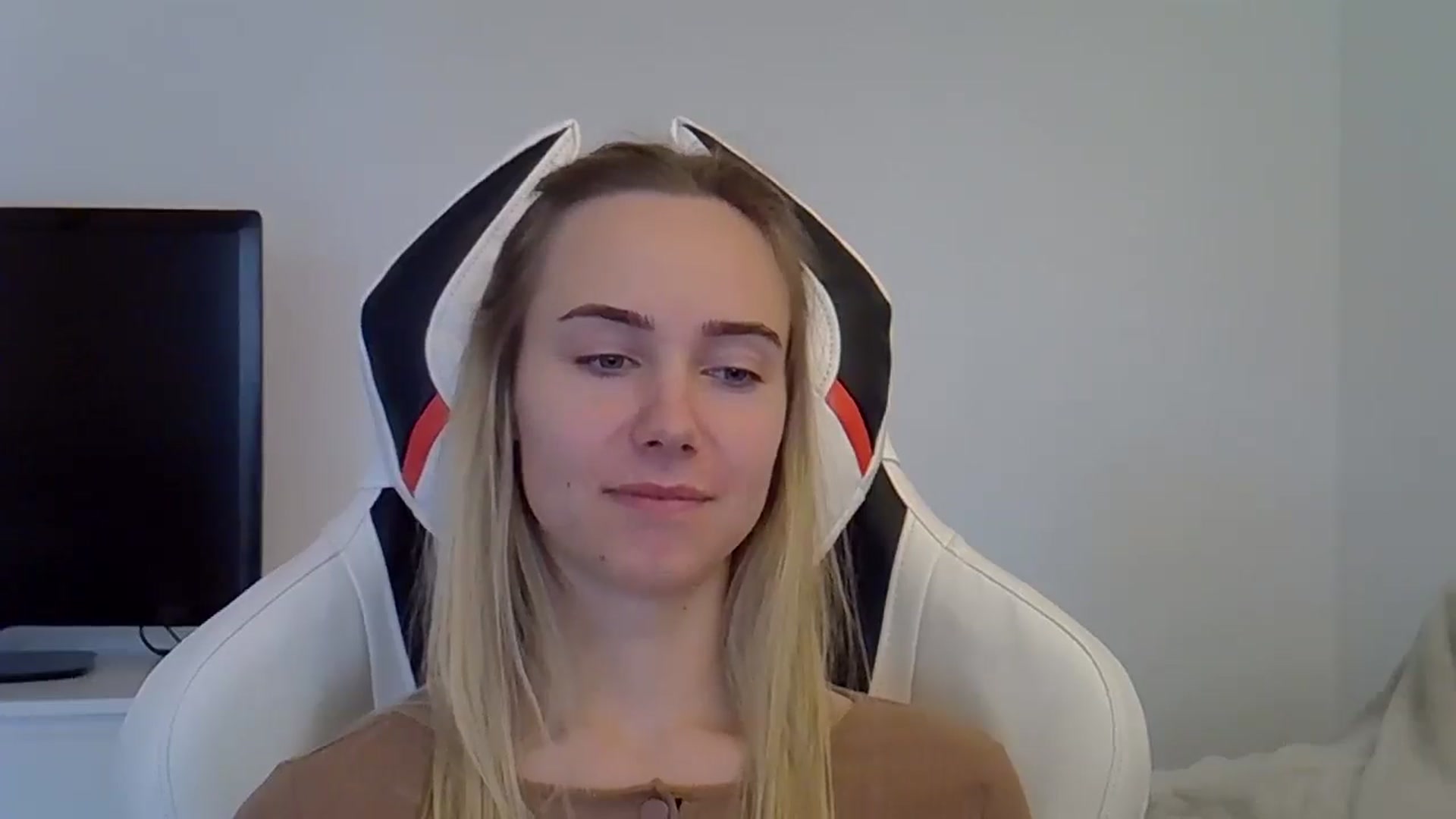 Gallery image thumbnail from Ocean__Soul's myfreecams stream on, 05/28/2025, 15:11 image 13 of 20