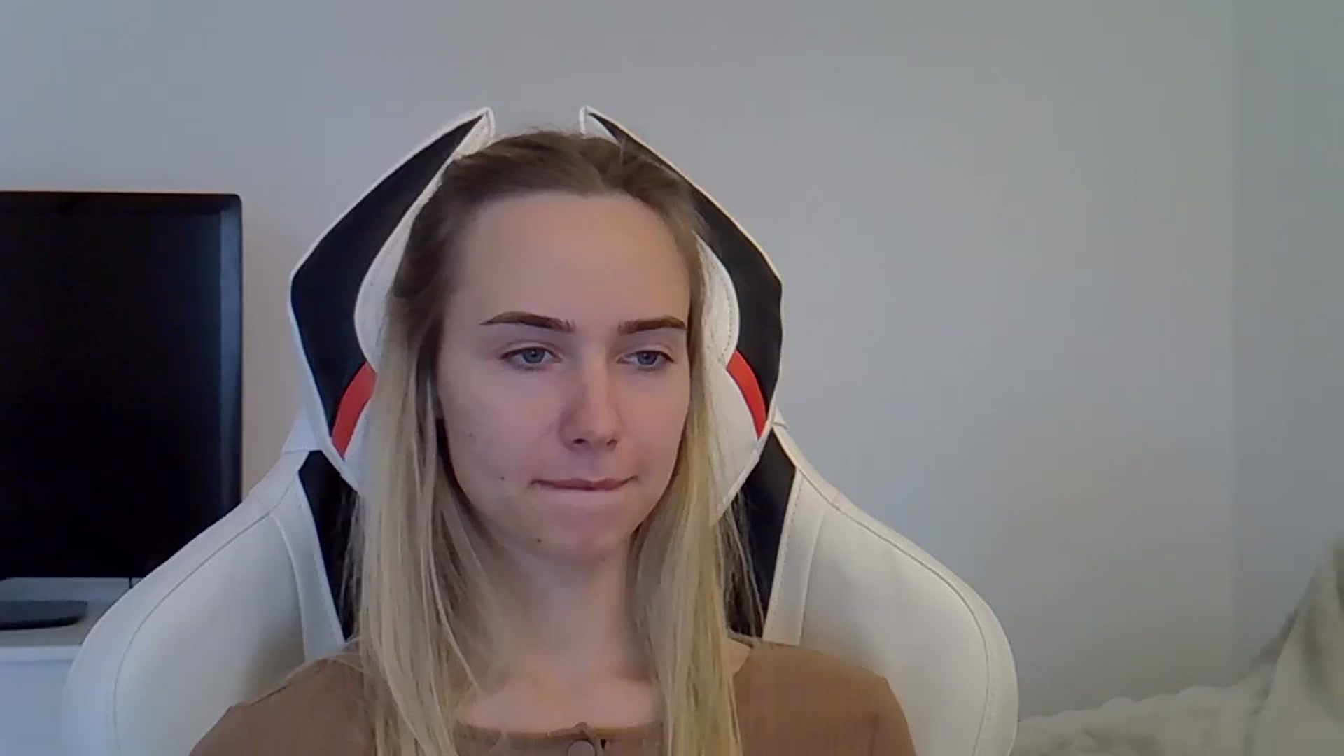 Gallery image thumbnail from Ocean__Soul's myfreecams stream on, 05/28/2025, 15:11 image 14 of 20