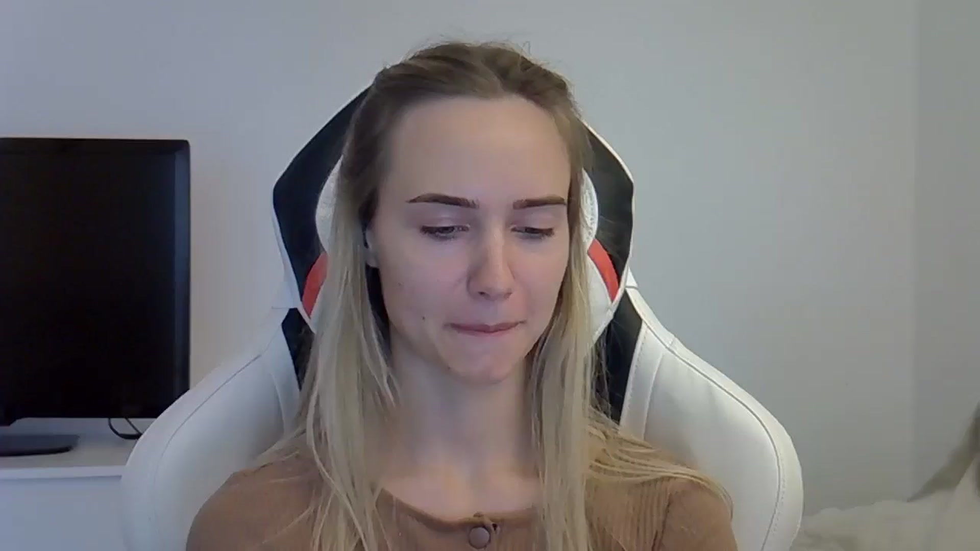 Gallery image thumbnail from Ocean__Soul's myfreecams stream on, 05/28/2025, 19:42 image 1 of 20