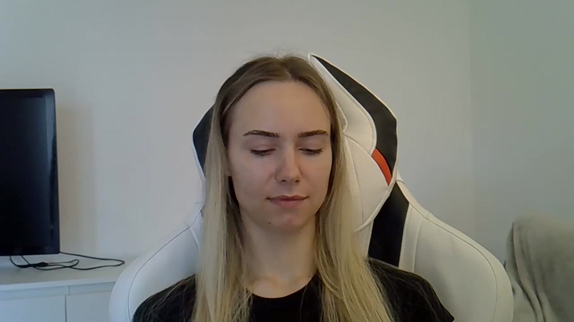 Gallery image thumbnail from Ocean__Soul's myfreecams stream on, 05/29/2025, 14:42 image 18 of 20