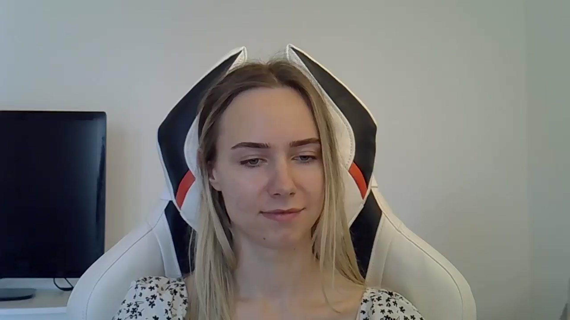 Gallery image thumbnail from Ocean__Soul's myfreecams stream on, 05/29/2025, 17:19 image 4 of 20