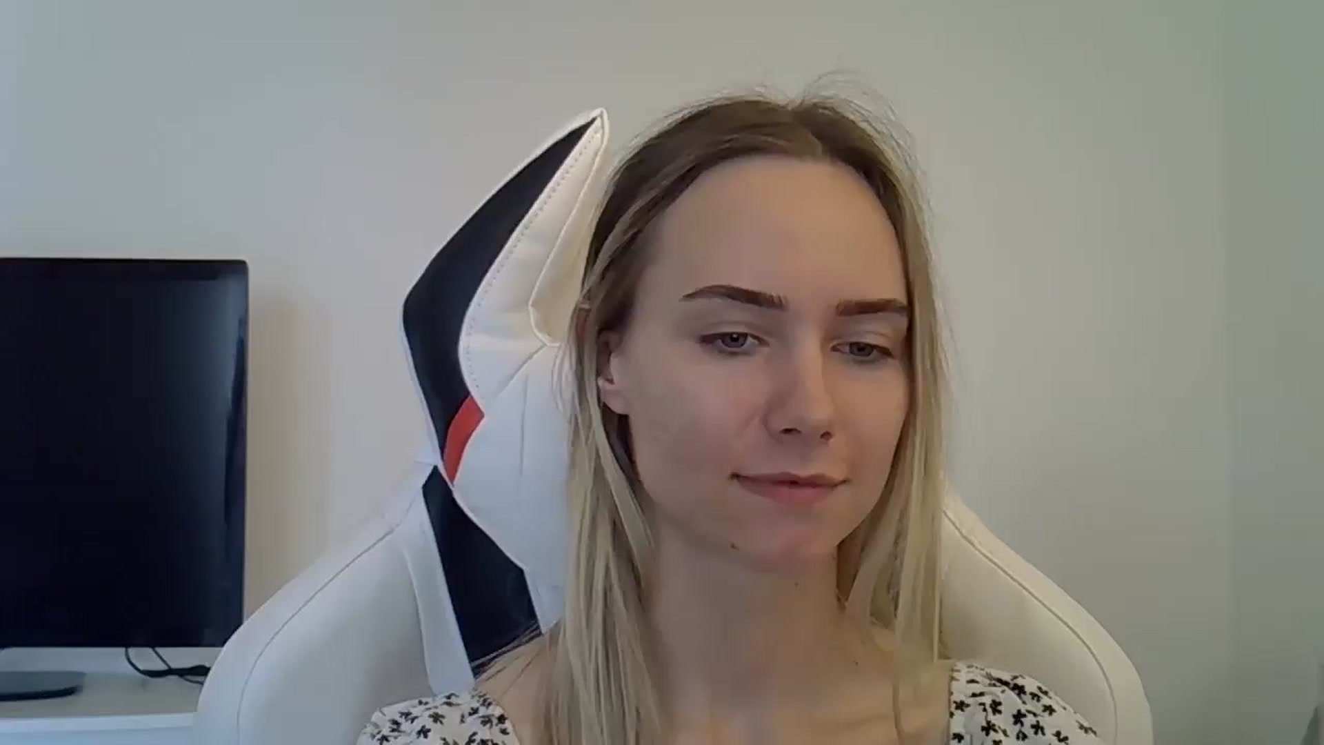 Gallery image thumbnail from Ocean__Soul's myfreecams stream on, 05/29/2025, 17:19 image 1 of 20