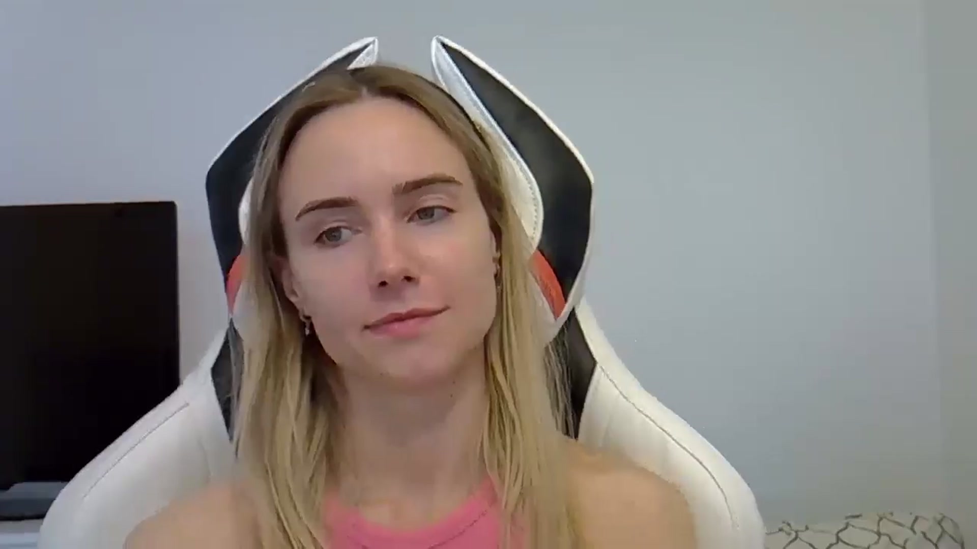 Gallery image thumbnail from Ocean__Soul's myfreecams stream on, 05/30/2025, 15:31 image 15 of 20