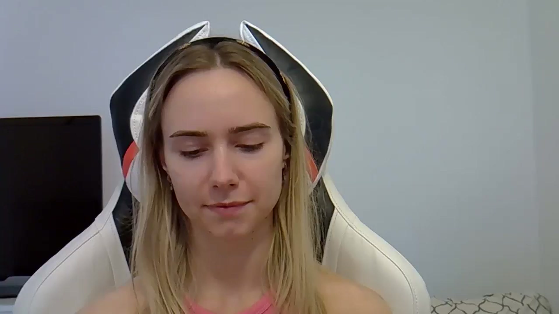 Gallery image thumbnail from Ocean__Soul's myfreecams stream on, 05/30/2025, 15:31 image 16 of 20