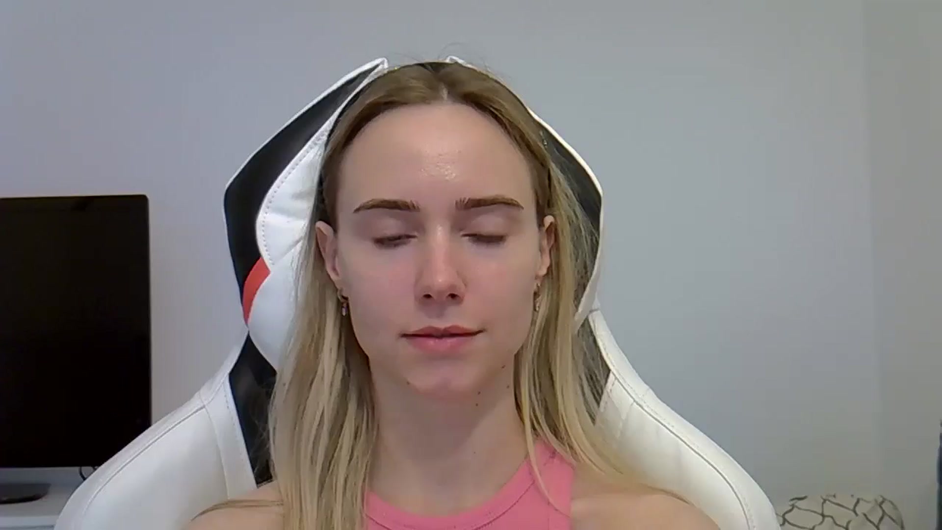 Gallery image thumbnail from Ocean__Soul's myfreecams stream on, 05/30/2025, 17:35 image 1 of 20