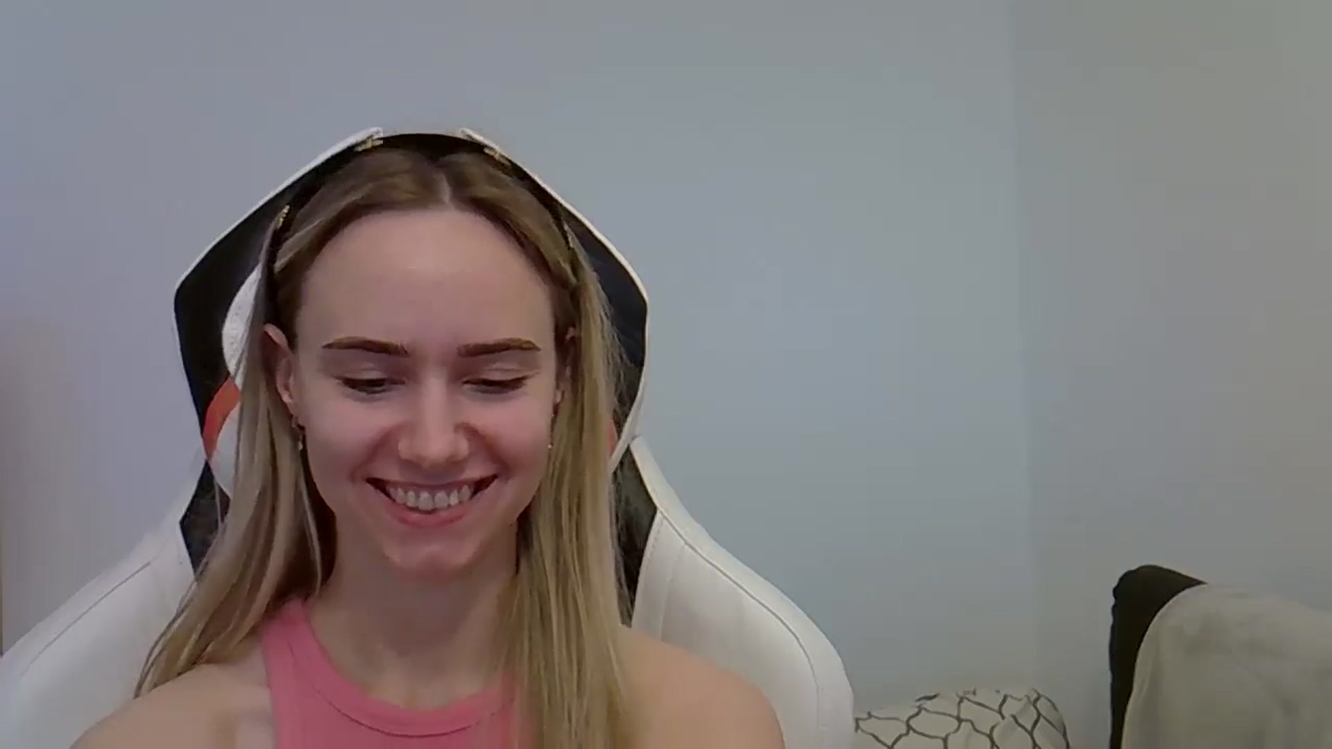 Gallery image thumbnail from Ocean__Soul's myfreecams stream on, 05/30/2025, 17:35 image 20 of 20