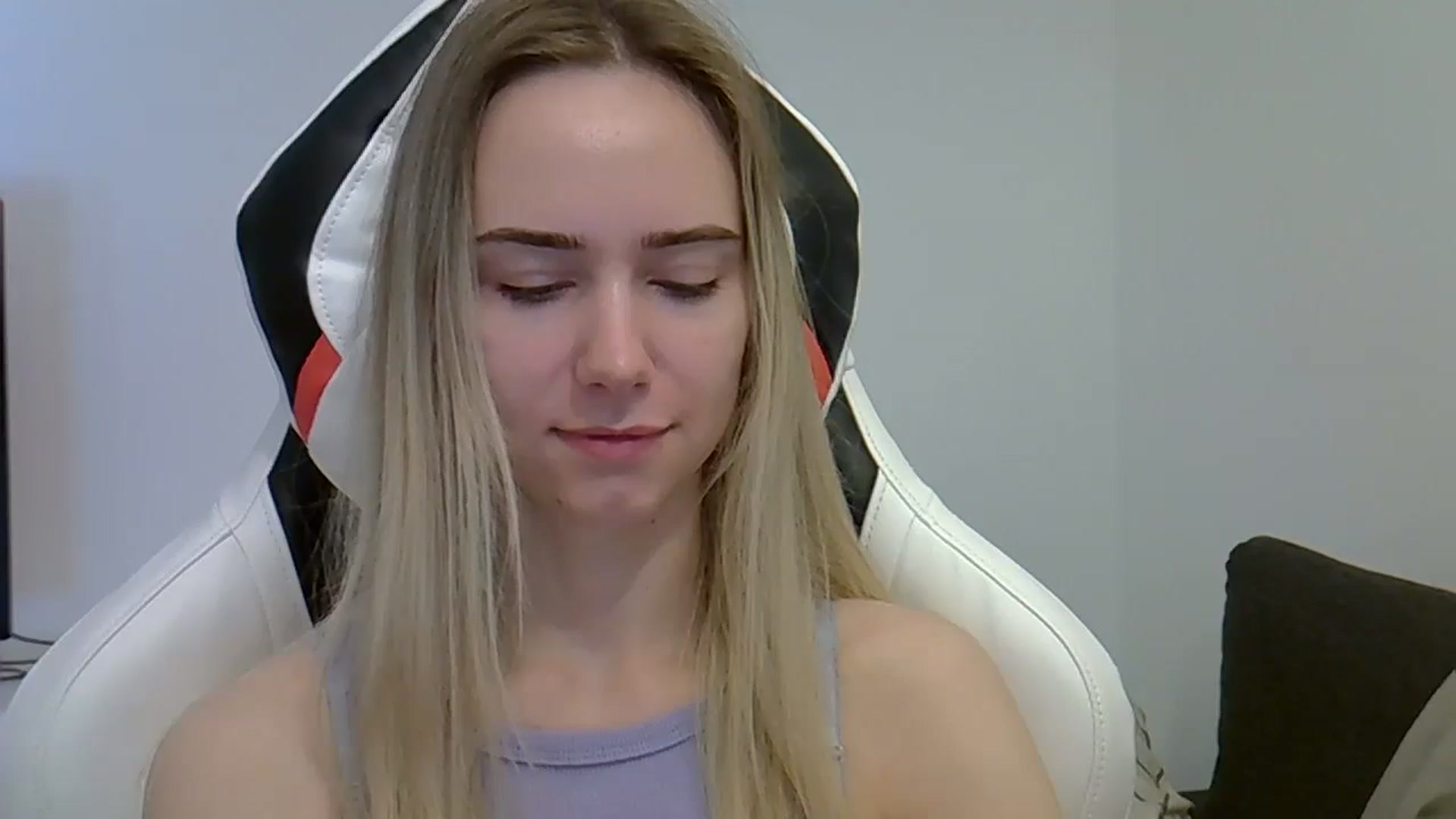 Gallery image thumbnail from Ocean__Soul's myfreecams stream on, 05/31/2025, 09:00 image 11 of 20