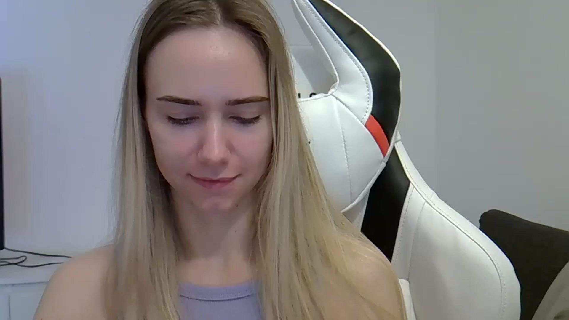 Gallery image thumbnail from Ocean__Soul's myfreecams stream on, 05/31/2025, 09:00 image 13 of 20