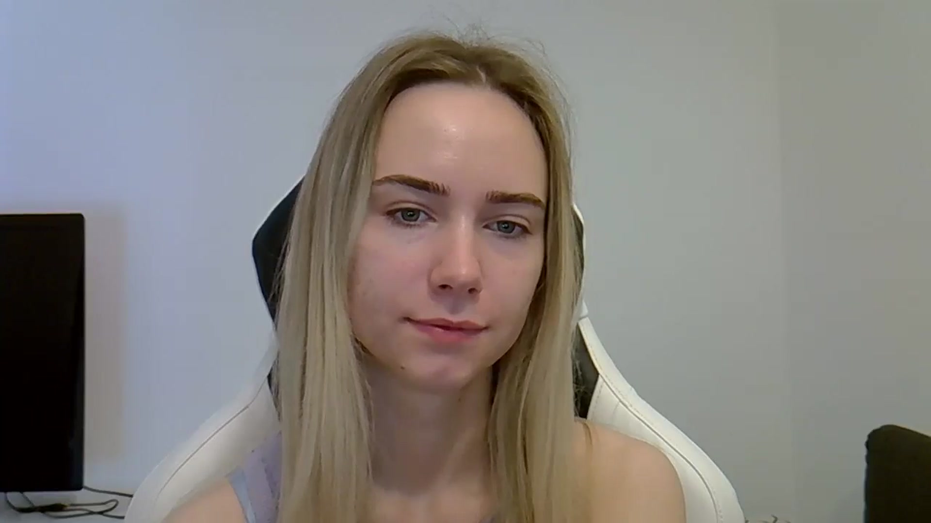 Gallery image thumbnail from Ocean__Soul's myfreecams stream on, 05/31/2025, 09:00 image 2 of 20