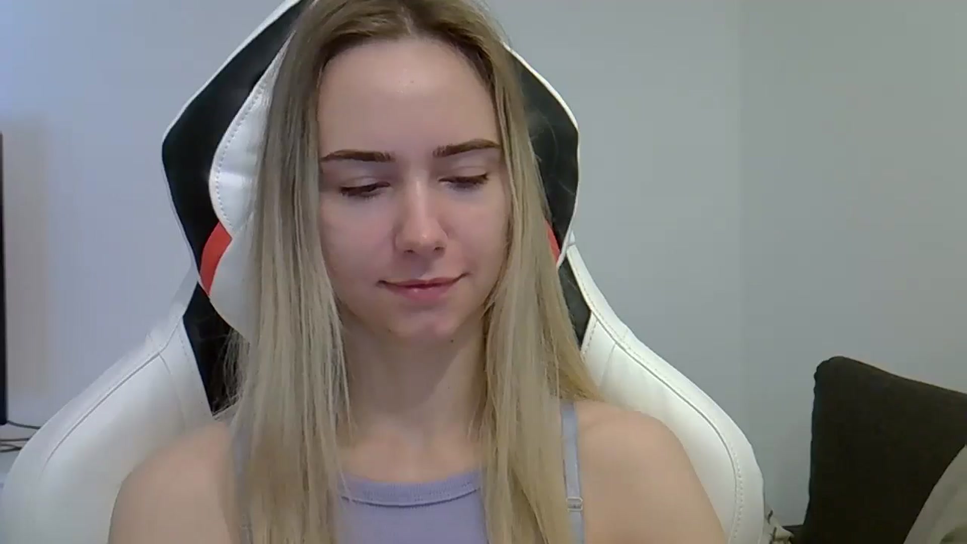 Gallery image thumbnail from Ocean__Soul's myfreecams stream on, 05/31/2025, 09:00 image 10 of 20