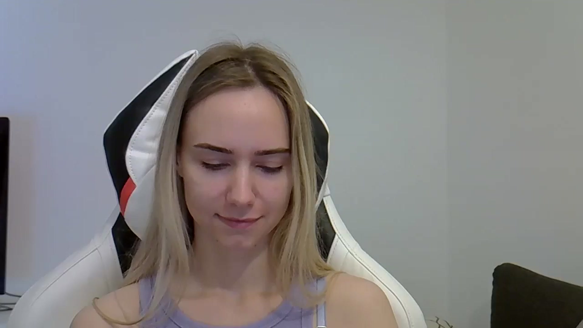 Gallery image thumbnail from Ocean__Soul's myfreecams stream on, 05/31/2025, 11:29 image 1 of 20