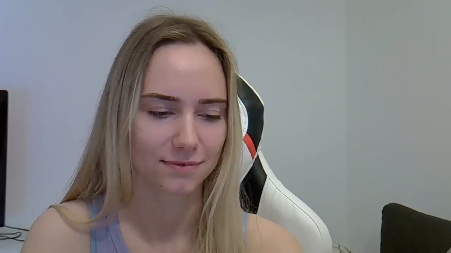 Gallery image thumbnail from Ocean__Soul's myfreecams stream on, 05/31/2025, 11:29 image 11 of 20