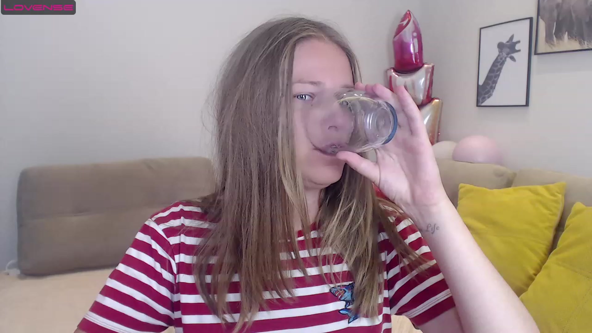 Gallery image thumbnail from Oda_Live's myfreecams stream on, 07/04/2023, 12:22 image 20 of 20