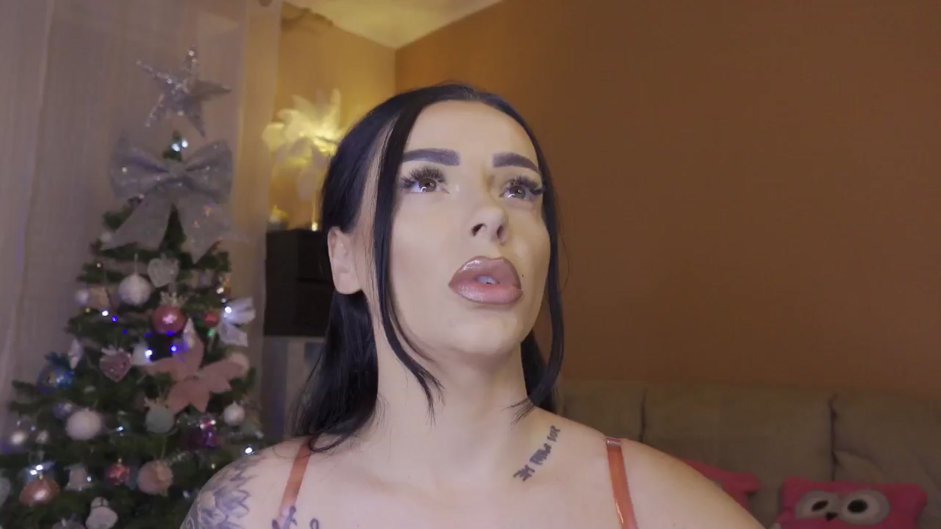 Gallery image thumbnail from Oddetteblackk's myfreecams stream on, 12/27/2024, 17:24 image 15 of 20
