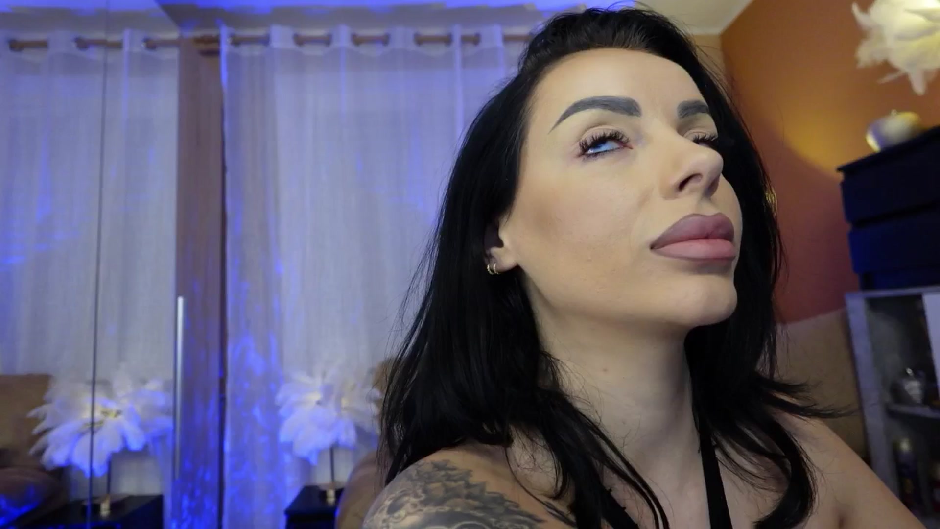 Gallery image thumbnail from Oddetteblackk's myfreecams stream on, 02/08/2025, 20:19 image 6 of 20