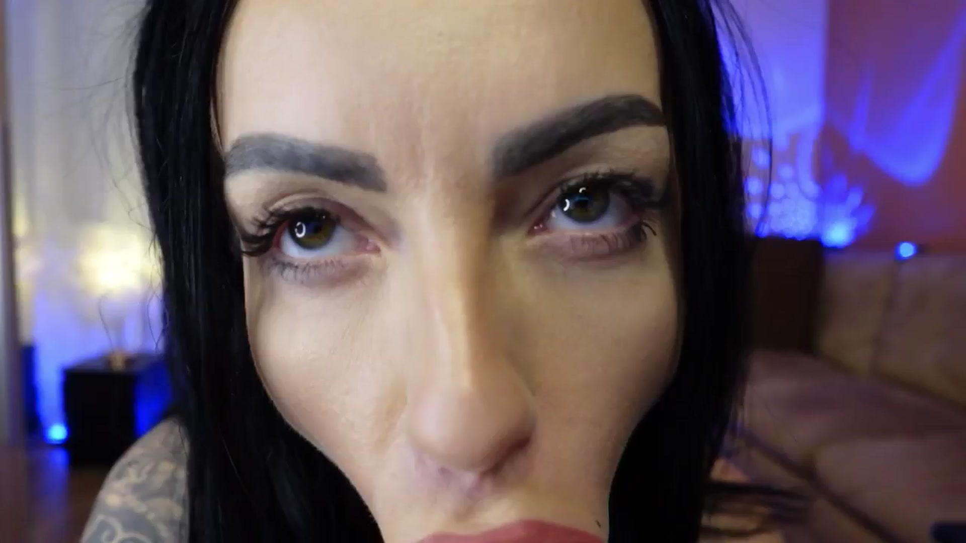 Gallery image thumbnail from Oddetteblackk's myfreecams stream on, 03/16/2025, 24:16 image 1 of 20