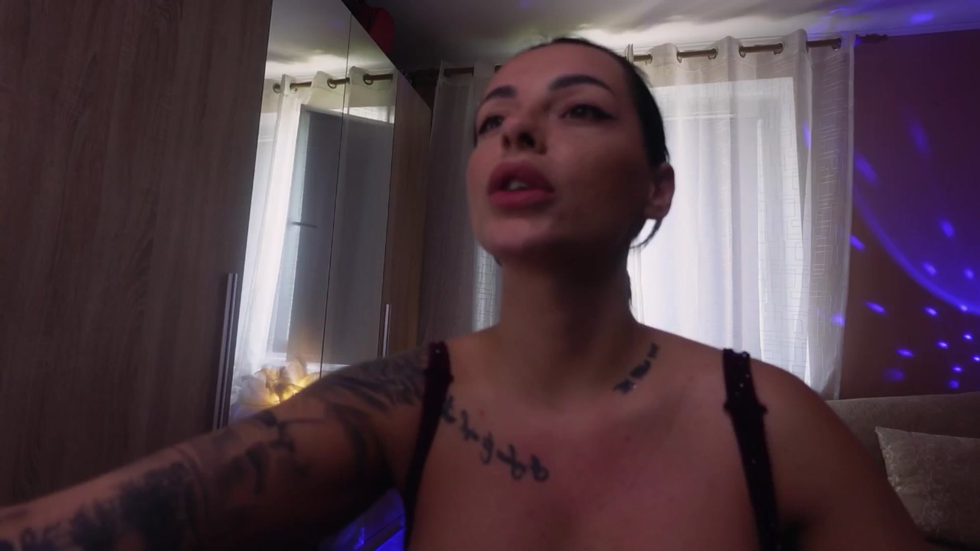 Gallery image thumbnail from Oddetteblackk's myfreecams stream on, 05/04/2025, 12:09 image 20 of 20