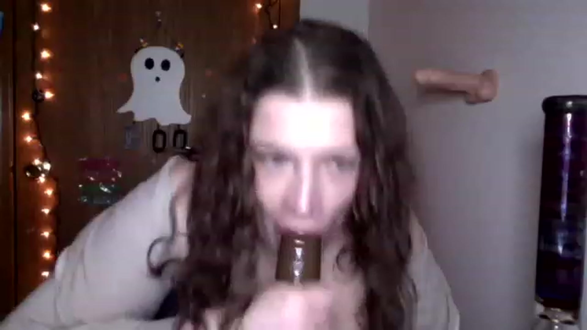 Gallery image thumbnail from Oephilia's myfreecams stream on, 11/22/2022, 09:38 image 11 of 20