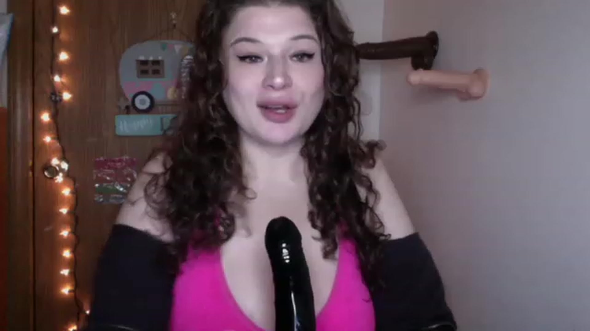 Gallery image thumbnail from Oephilia's myfreecams stream on, 04/08/2023, 14:06 image 2 of 20