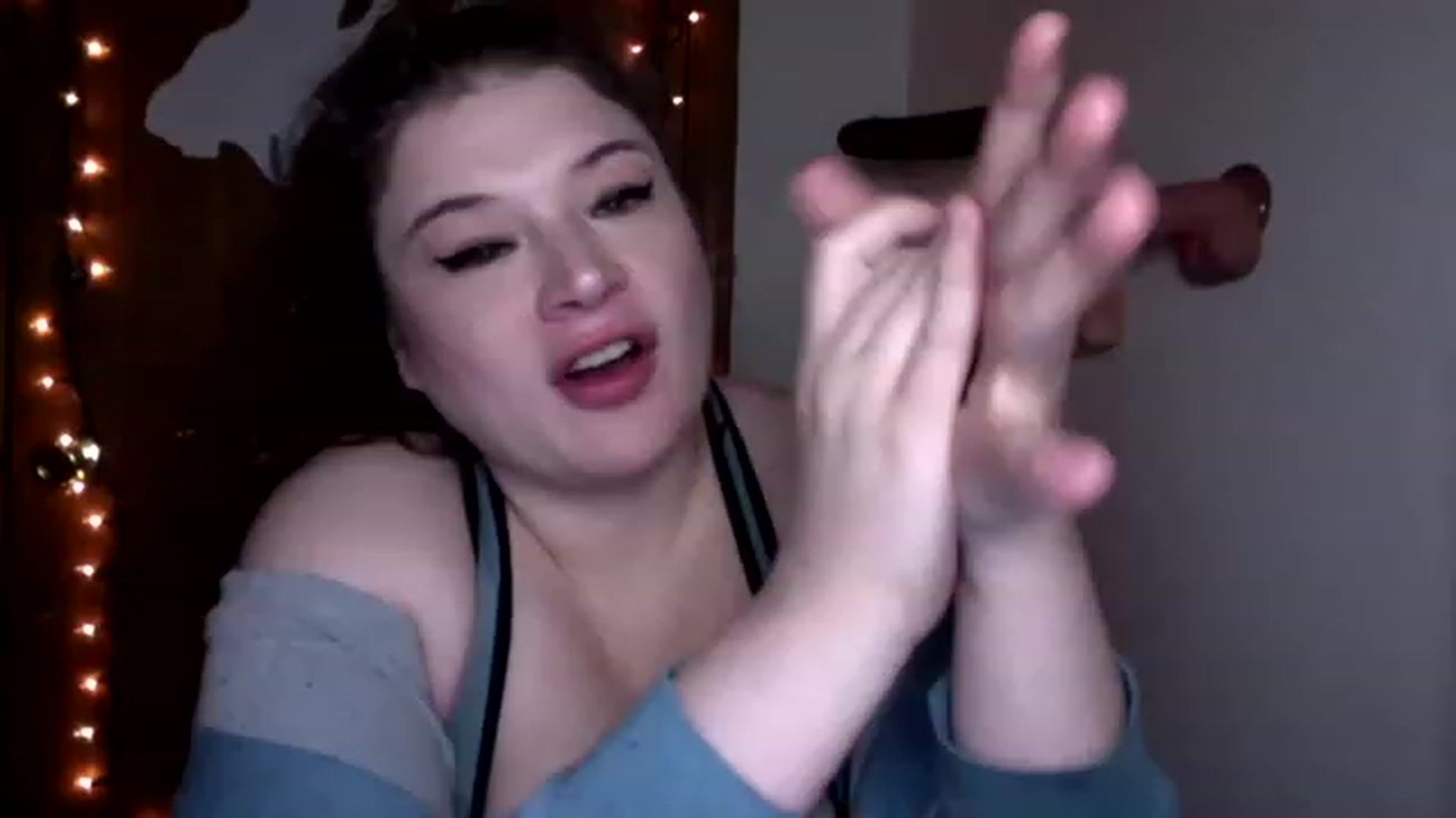 Gallery image thumbnail from Oephilia's myfreecams stream on, 05/02/2023, 08:15 image 2 of 20