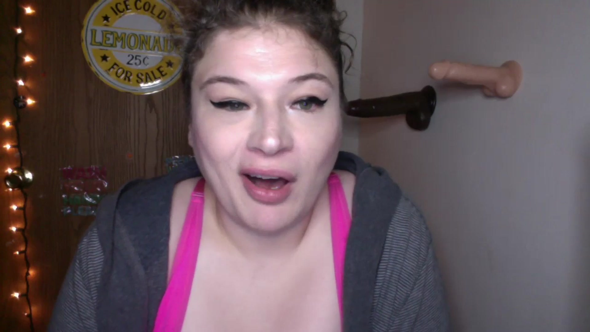 Gallery image thumbnail from Oephilia's myfreecams stream on, 07/20/2023, 12:55 image 15 of 20