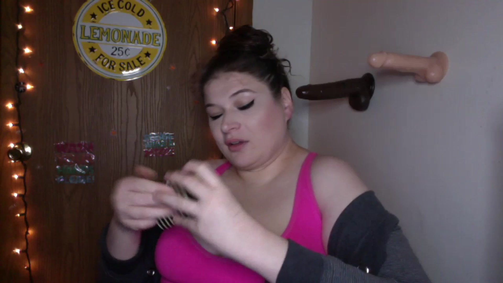 Gallery image thumbnail from Oephilia's myfreecams stream on, 07/20/2023, 12:55 image 16 of 20