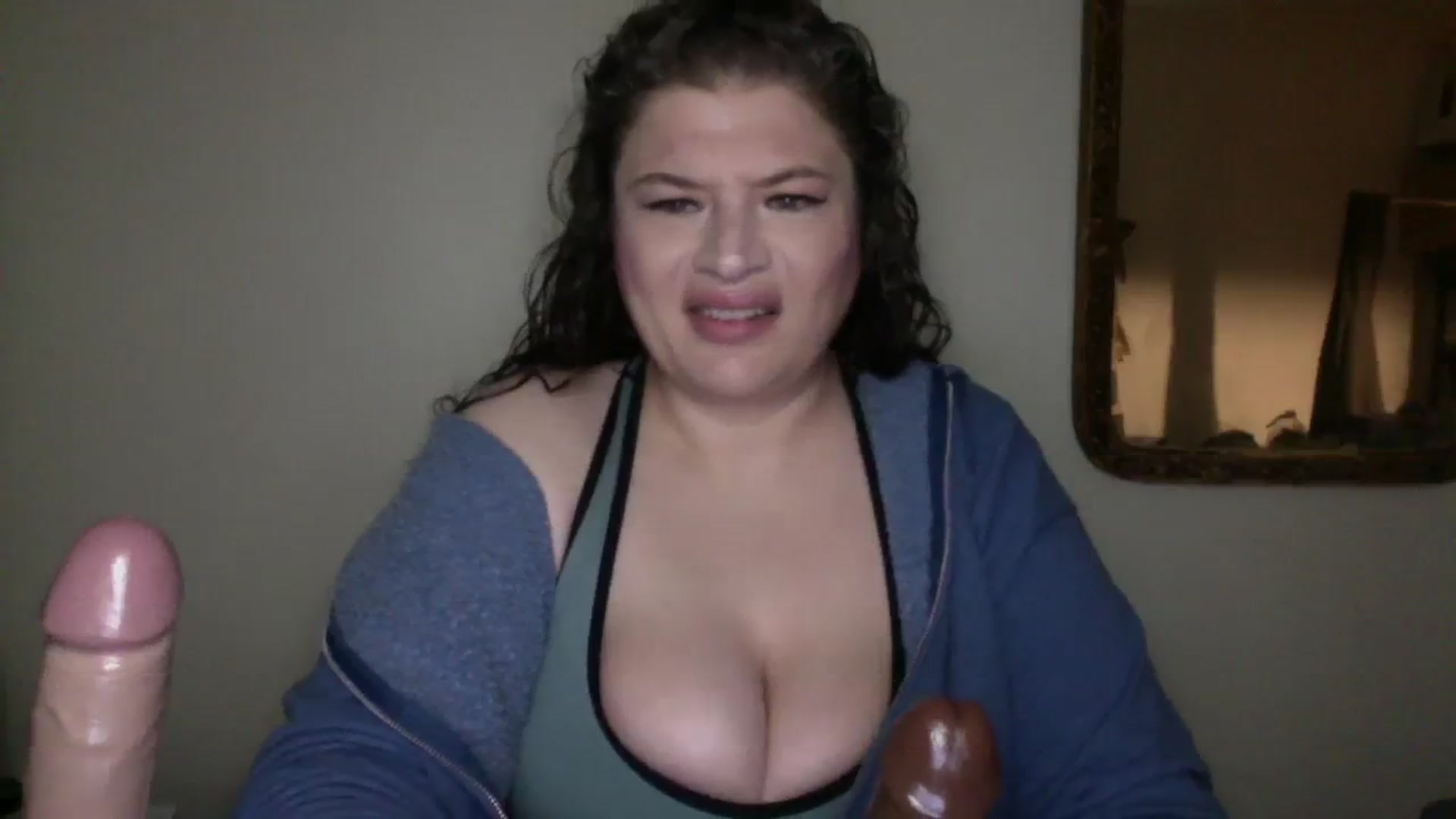 Gallery image thumbnail from Oephilia's myfreecams stream on, 03/23/2024, 09:16 image 6 of 20
