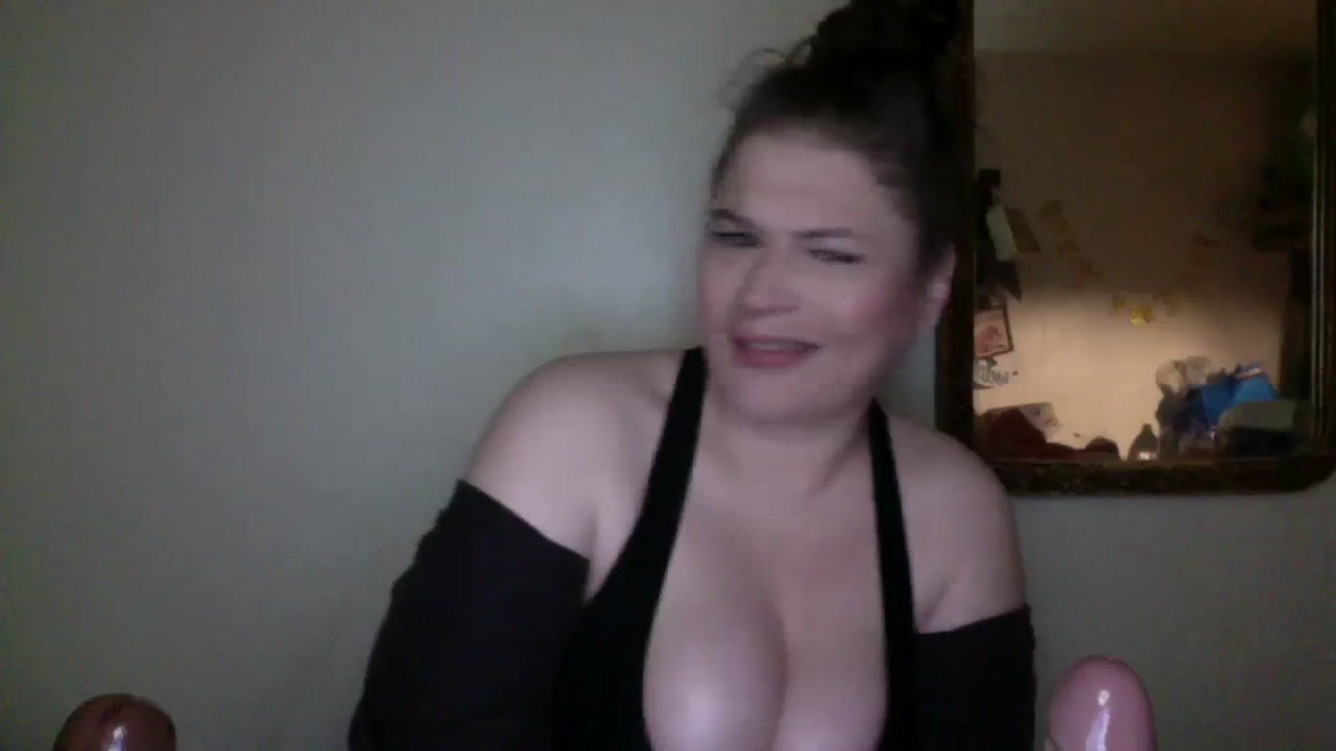 Gallery image thumbnail from Oephilia's myfreecams stream on, 07/20/2024, 09:01 image 10 of 20