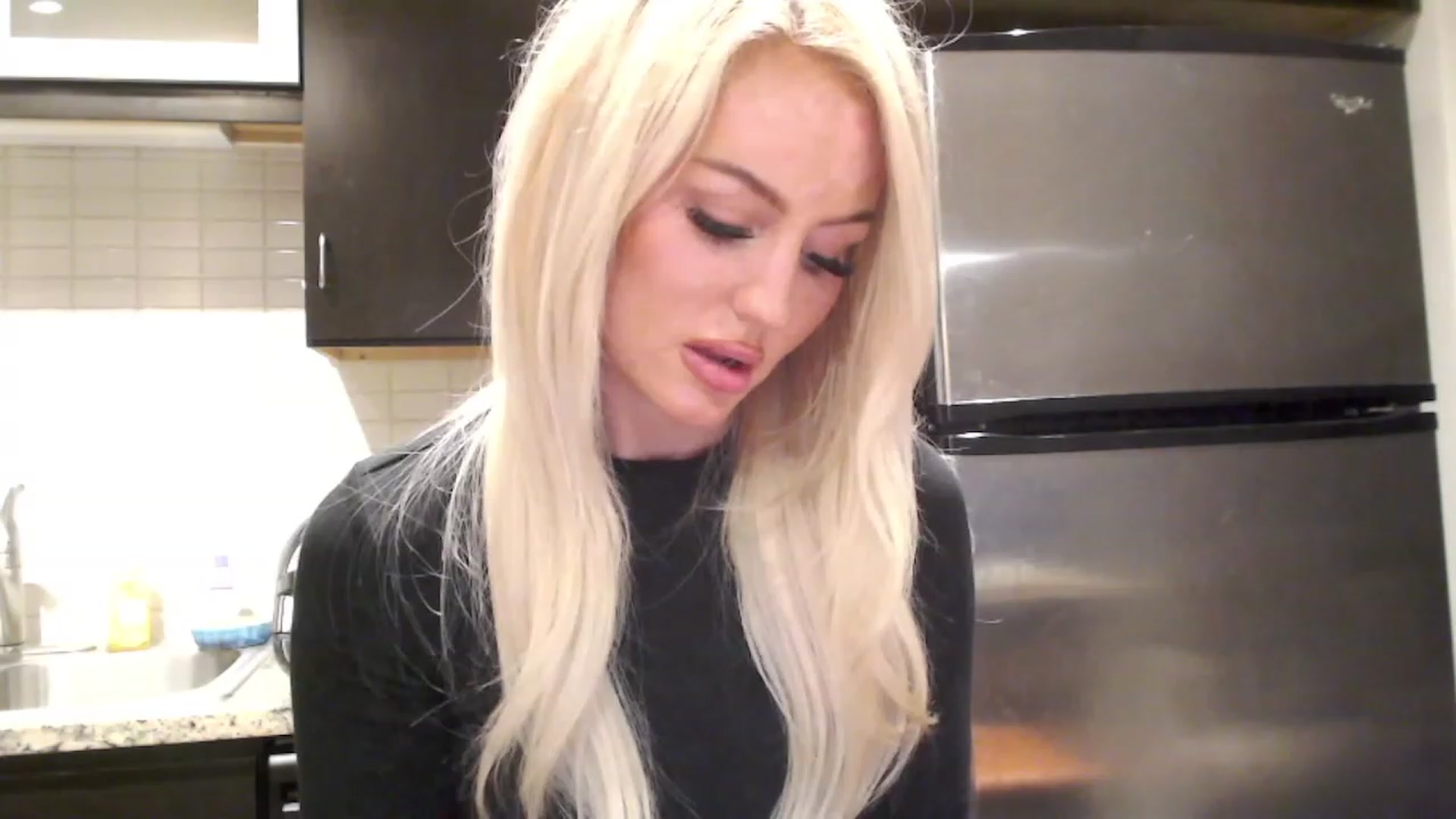 Gallery image thumbnail from Officialelsa's myfreecams stream on, 01/30/2023, 05:33 image 17 of 20
