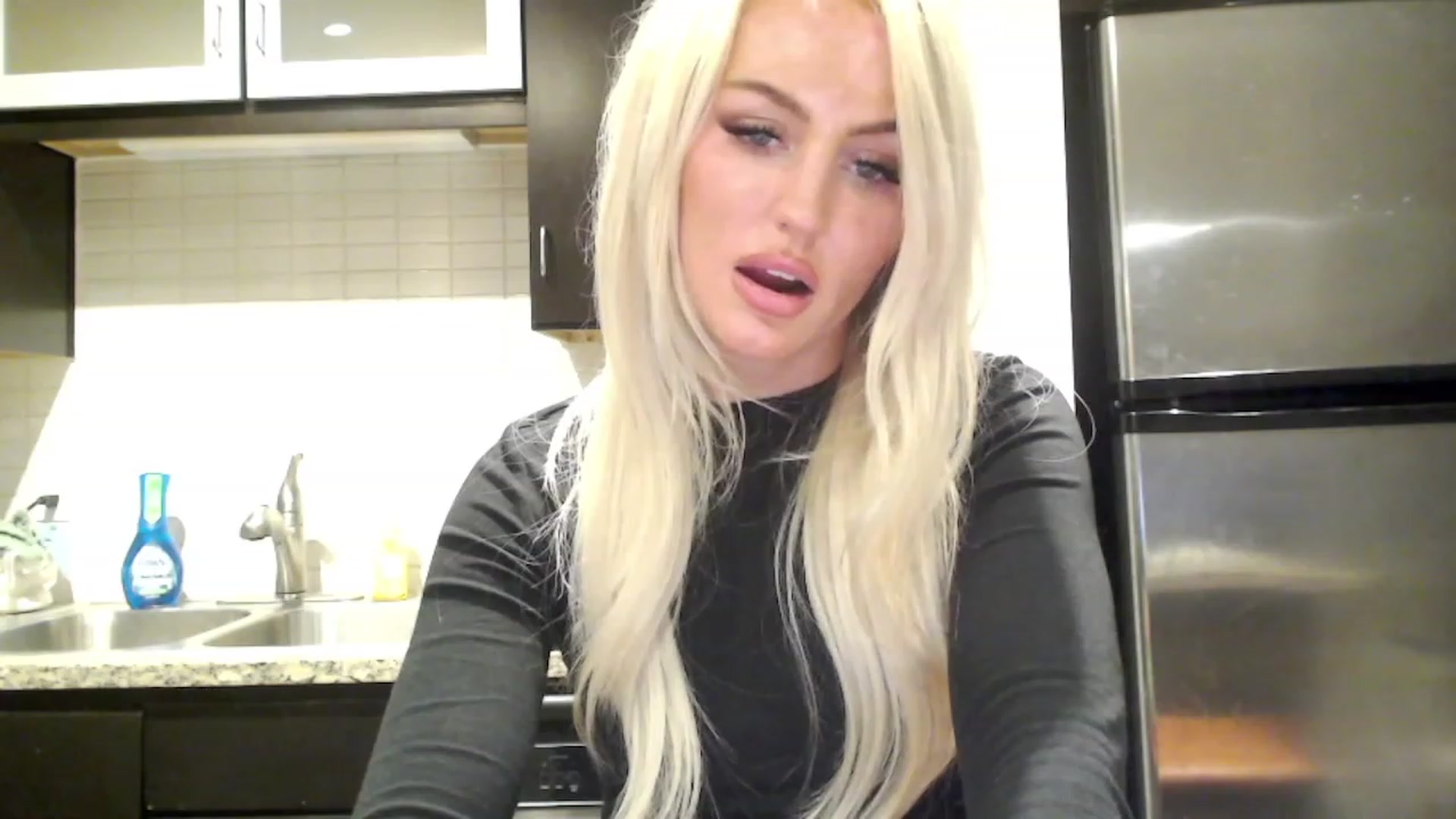 Gallery image thumbnail from Officialelsa's myfreecams stream on, 01/30/2023, 05:33 image 8 of 20