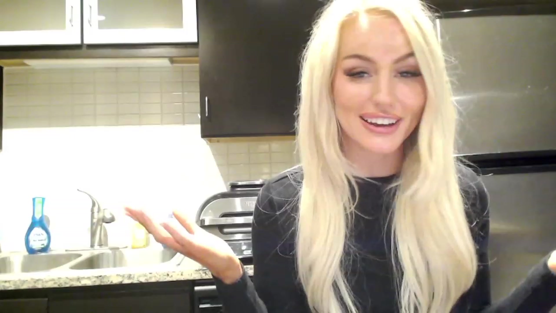 Gallery image thumbnail from Officialelsa's myfreecams stream on, 01/30/2023, 06:47 image 16 of 20