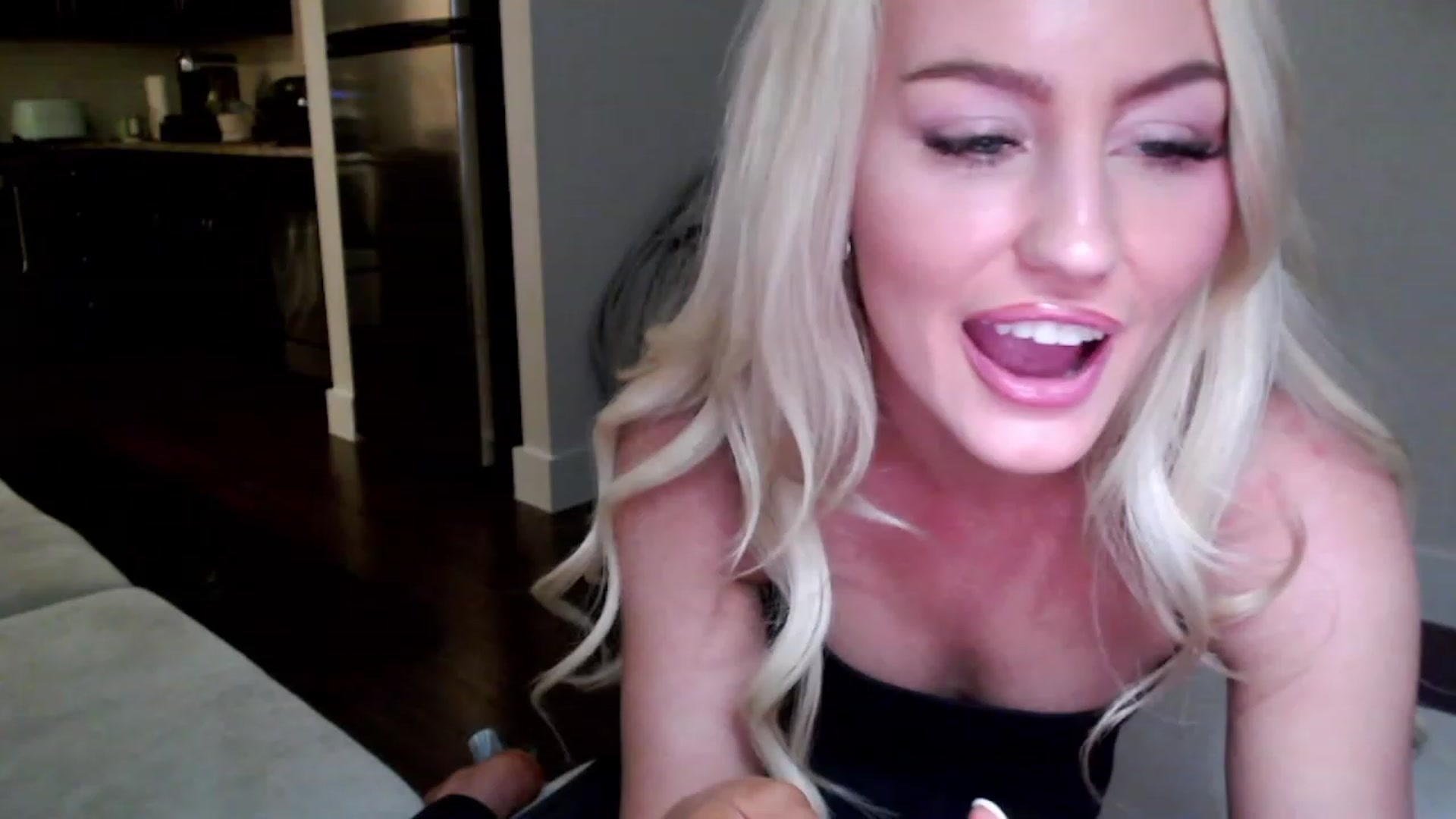 Gallery image thumbnail from Officialelsa's myfreecams stream on, 02/11/2023, 03:17 image 20 of 20